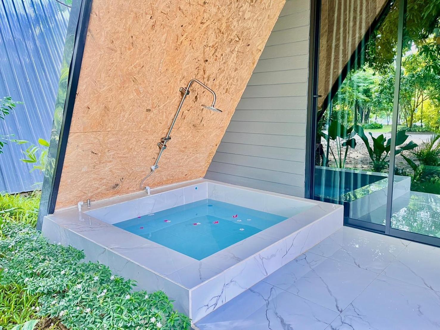 Manta Resort Ban Khao Tok Екстериор снимка