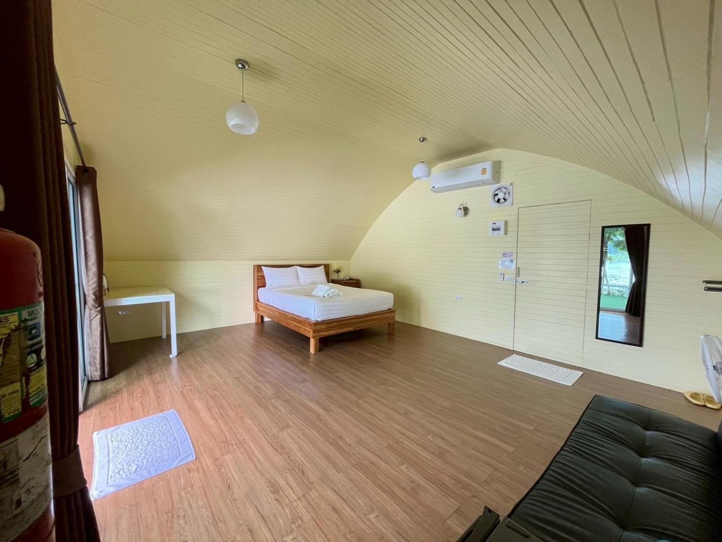 Manta Resort Ban Khao Tok Екстериор снимка